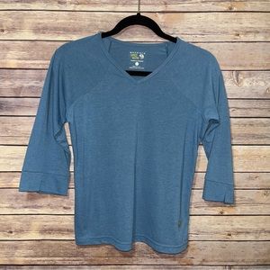 Mountain Hardware | Blue V Neck Stretch Pullover Small D1